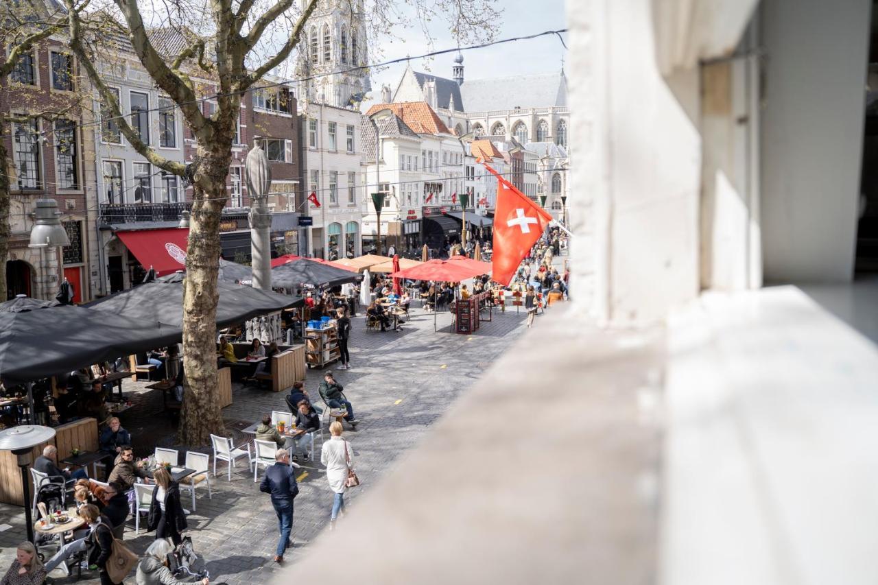 Ginny'S Studio Op De Grote Markt 布雷达 外观 照片