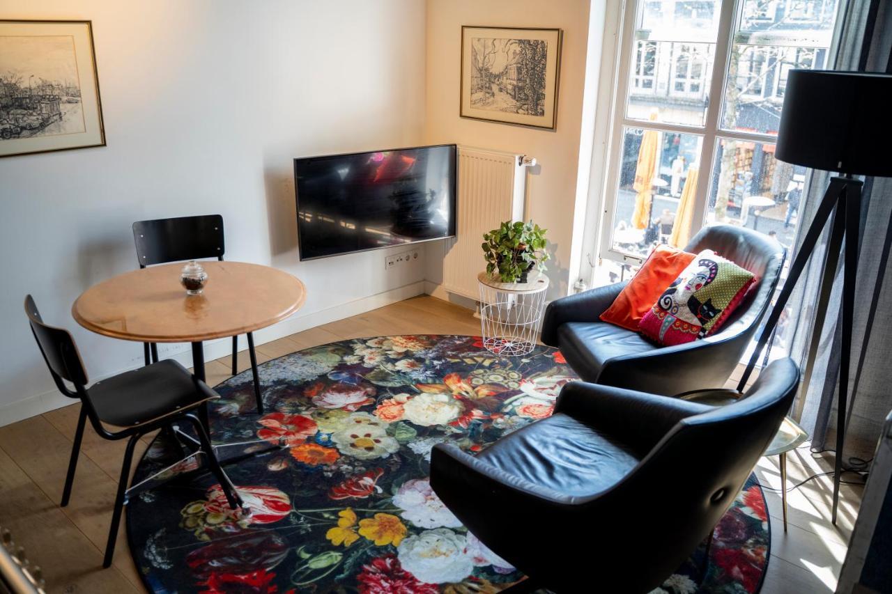 Ginny'S Studio Op De Grote Markt 布雷达 外观 照片