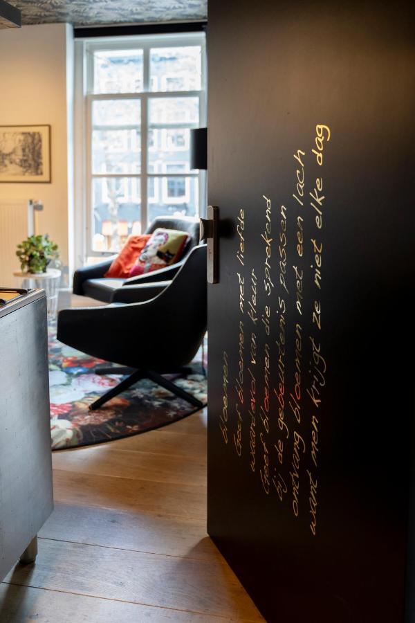 Ginny'S Studio Op De Grote Markt 布雷达 外观 照片